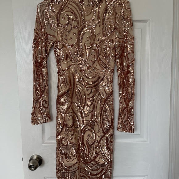 Fashion Nova MIDI Dress rose gold in small size. Only worn once! - Picture 2 of 2